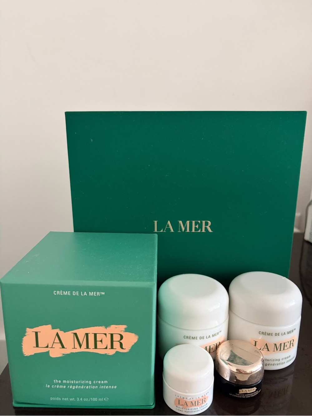 La Mer Crème de La Mer Moisturizing Cream Empty Box and Jar set